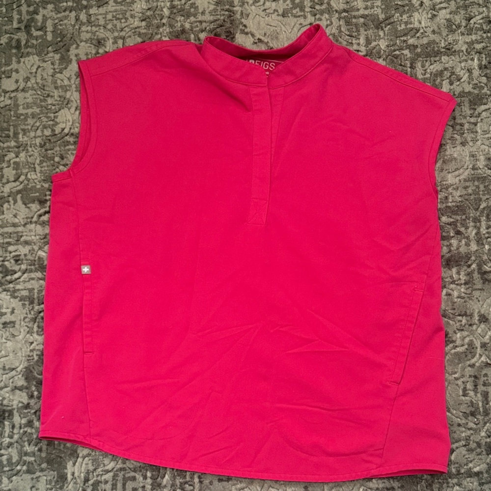 Sleeveless Crewneck Top - Pink by